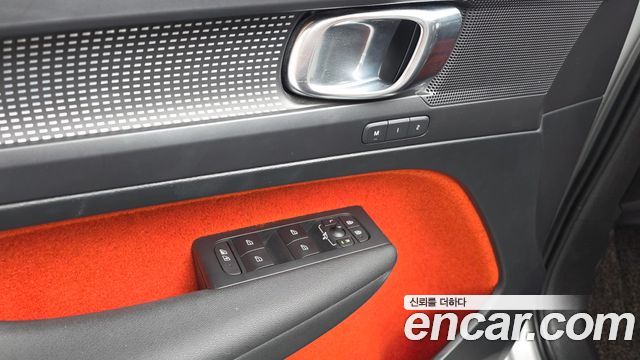 Volvo XC40 2019 — photo 30