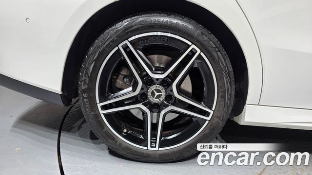 Mercedes-Benz CLA-Class 2020 — photo 5