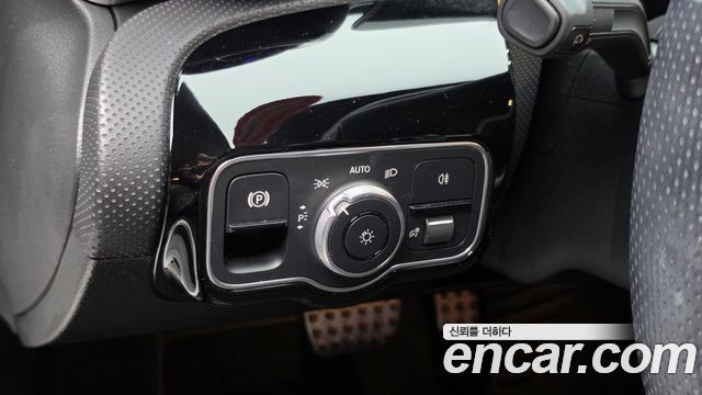 Mercedes-Benz CLA-Class 2020 — photo 26
