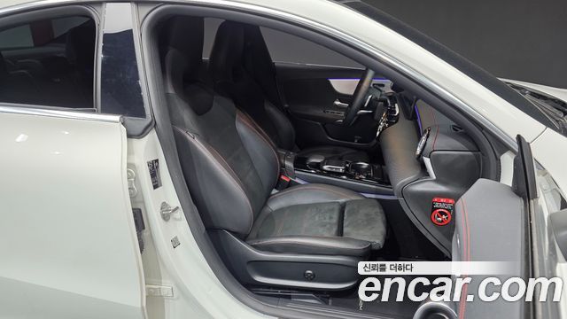 Mercedes-Benz CLA-Class 2020 — photo 16