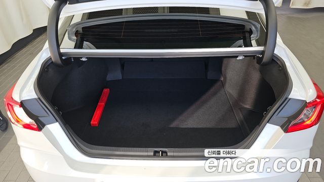 Toyota Camry 2025 — photo 20