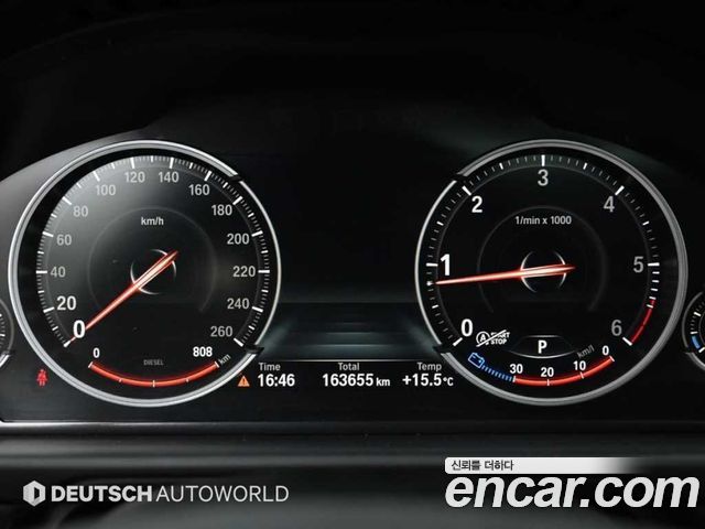 BMW 5-Series 2013 — photo 8