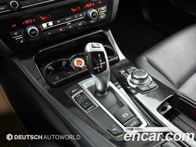 BMW 5-Series 2013 — photo 9