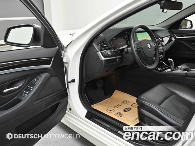 BMW 5-Series 2013 — photo 11