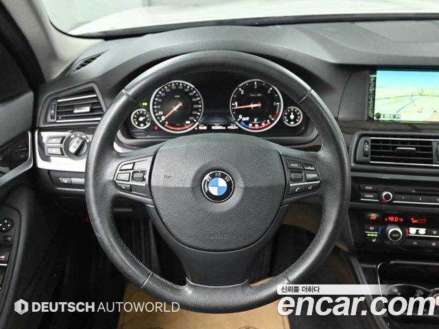 BMW 5-Series 2013 — photo 13