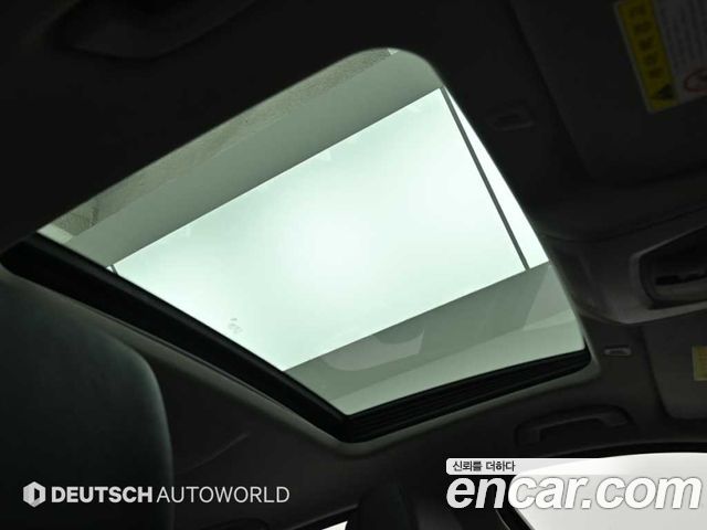 BMW 5-Series 2013 — photo 18