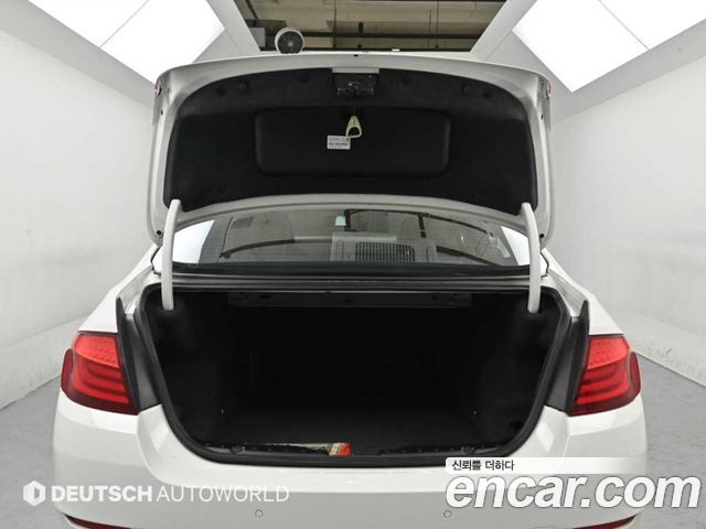 BMW 5-Series 2013 — photo 19
