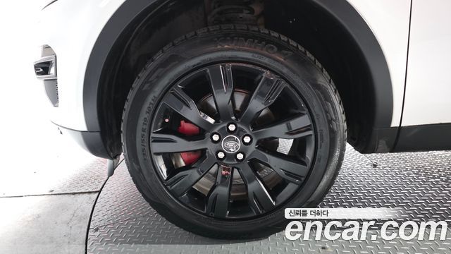 Land Rover Discovery Sport 2016 — photo 5