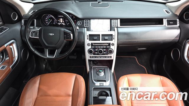 Land Rover Discovery Sport 2016 — photo 10