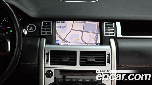 Land Rover Discovery Sport 2016 — photo 20