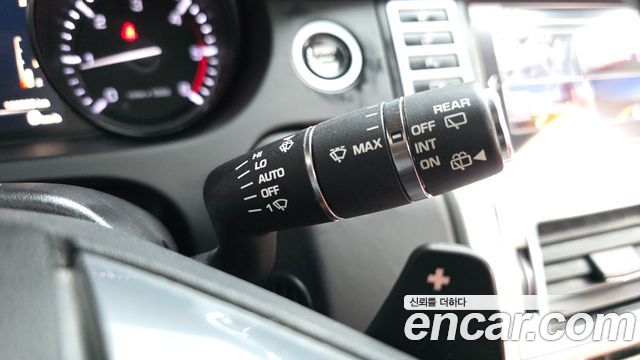 Land Rover Discovery Sport 2016 — photo 24