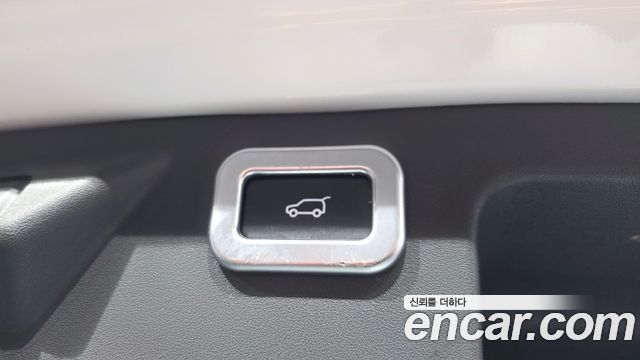 Land Rover Discovery Sport 2016 — photo 27