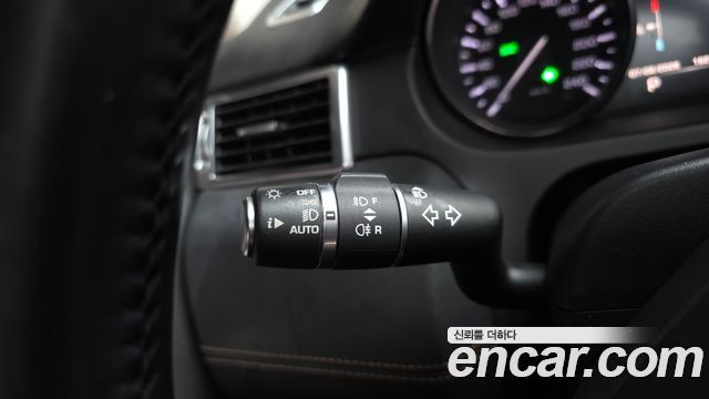 Land Rover Discovery Sport 2016 — photo 39