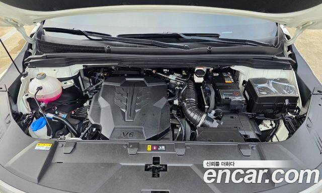 Kia Canival 2023 — photo 6