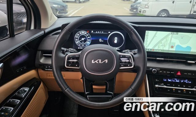 Kia Canival 2023 — photo 8