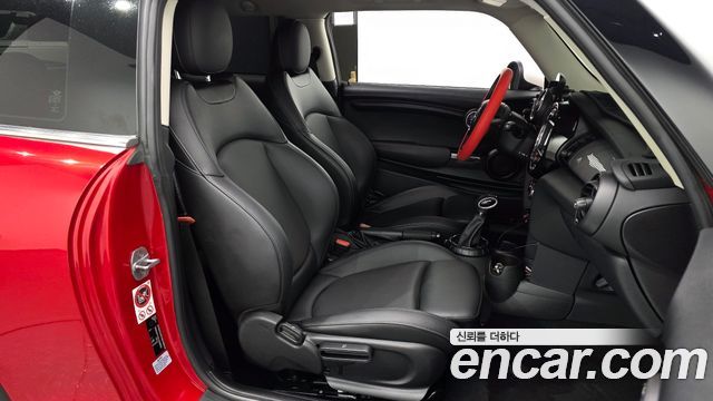 Mini Cooper 2018 — photo 11