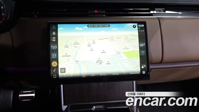 Land Rover Range Rover 2024 — photo 14