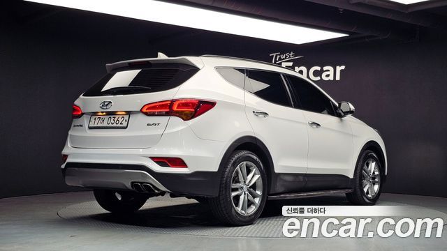 Hyundai Santafe 2016 — photo 2