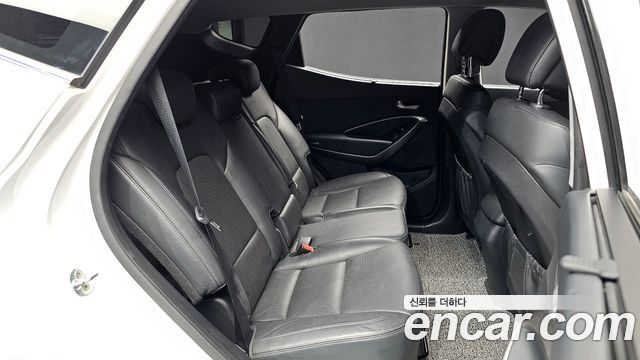 Hyundai Santafe 2016 — photo 12