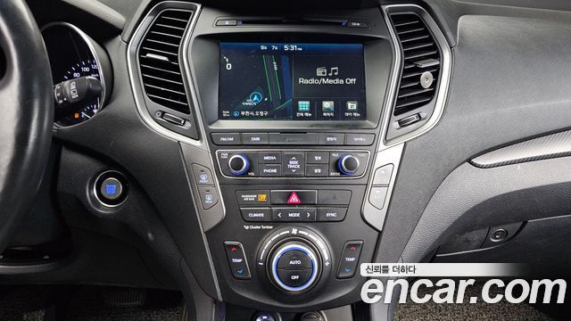 Hyundai Santafe 2016 — photo 14