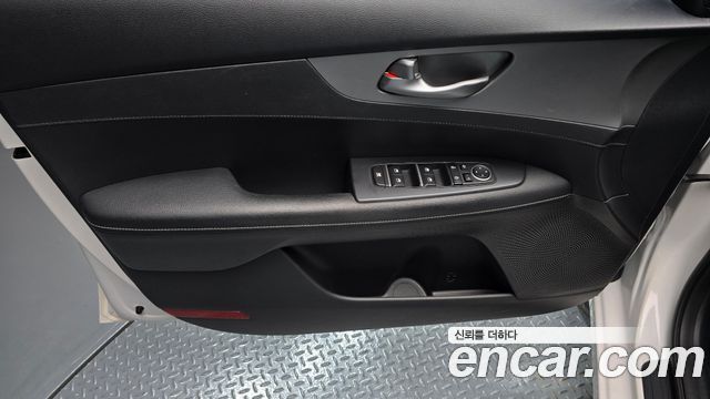 Kia K3 2020 — photo 14