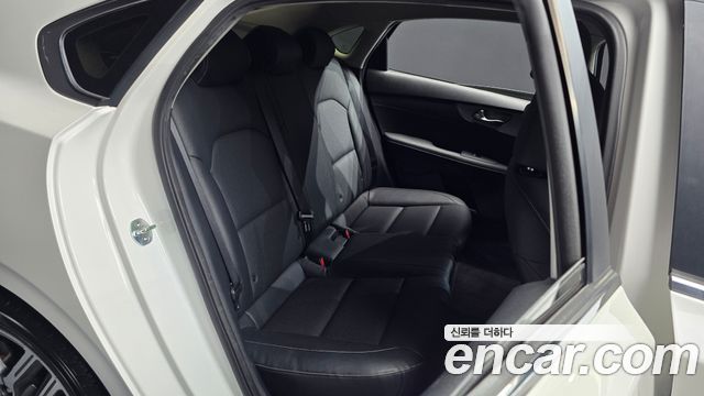 Kia K3 2020 — photo 16