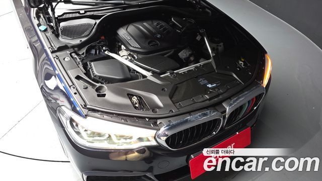 BMW 5-Series 2019 — photo 6