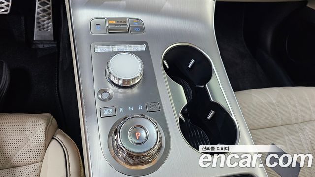 Genesis GV70 2026 — photo 12