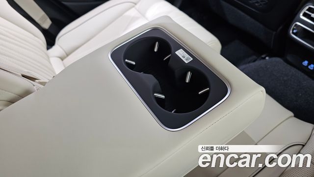 Genesis GV70 2026 — photo 32