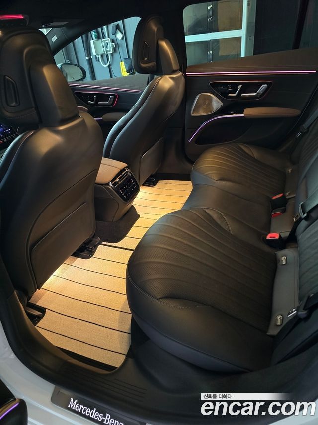 Mercedes-Benz EQS 2023 — photo 15