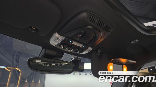 Mini Cooper 2023 — photo 27
