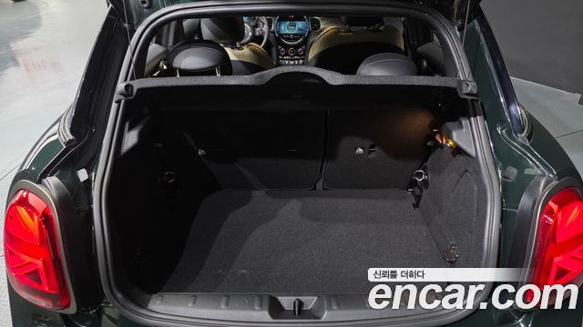 Mini Cooper 2023 — photo 30