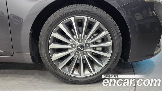 Kia K7 2019 — photo 5