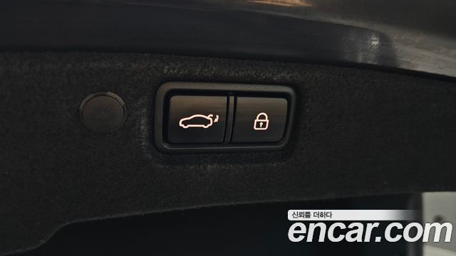Kia K7 2019 — photo 15