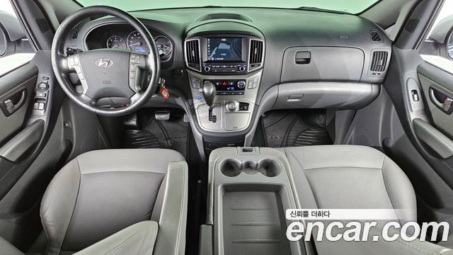 Hyundai Starex 2019 — photo 7