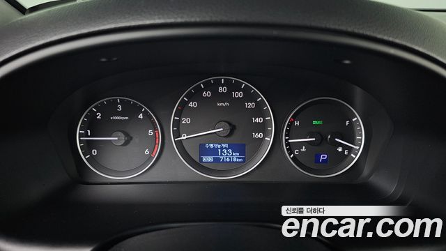 Hyundai Starex 2019 — photo 8