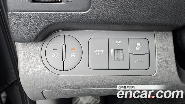 Hyundai Starex 2019 — photo 19