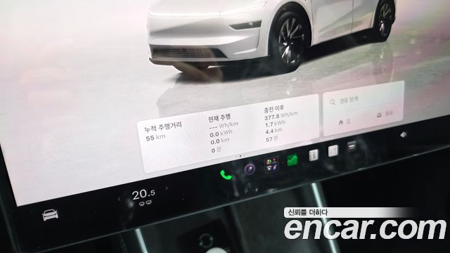 Tesla Model Y 2026 — photo 8