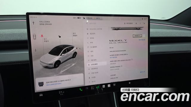 Tesla Model Y 2026 — photo 18
