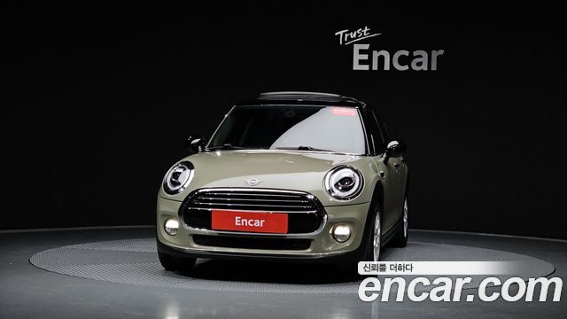 Mini Cooper 2019 — photo 3