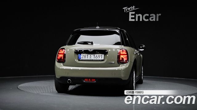 Mini Cooper 2019 — photo 4