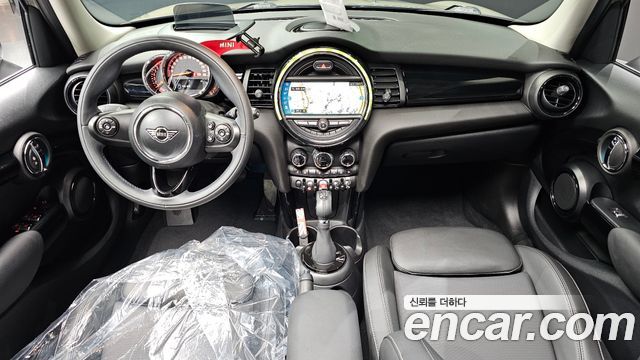 Mini Cooper 2019 — photo 10