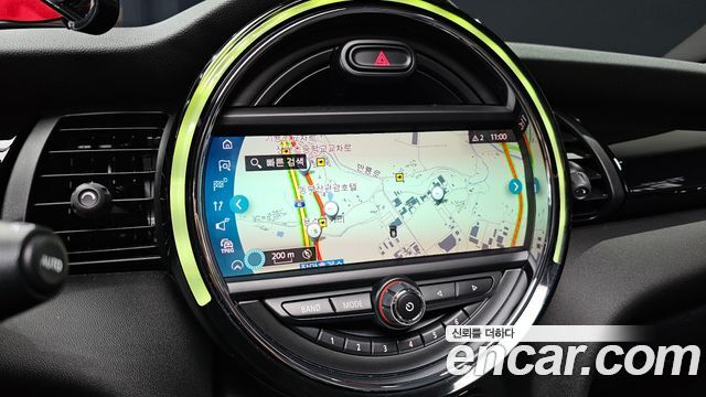 Mini Cooper 2019 — photo 22