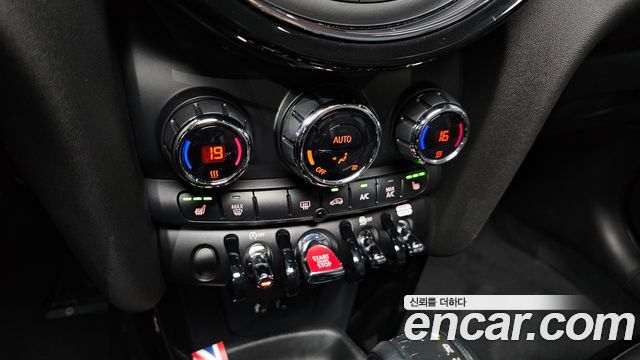 Mini Cooper 2019 — photo 24