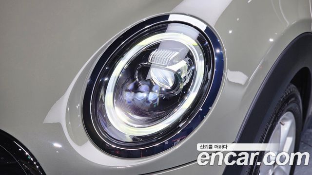 Mini Cooper 2019 — photo 8