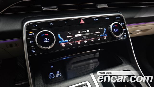 Genesis GV80 2022 — photo 28
