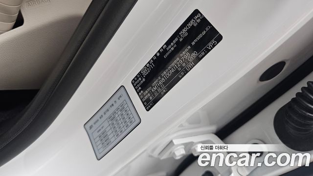 Genesis GV80 2022 — photo 36
