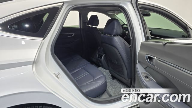 Hyundai Sonata 2025 — photo 17