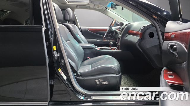 Lexus LS 2009 — photo 11