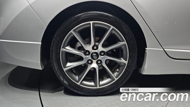 Hyundai AVANTE 2011 — photo 5